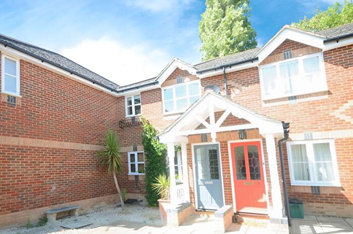 1 Bedroom Terraced House To Rent In Hedingham Mews, SL6