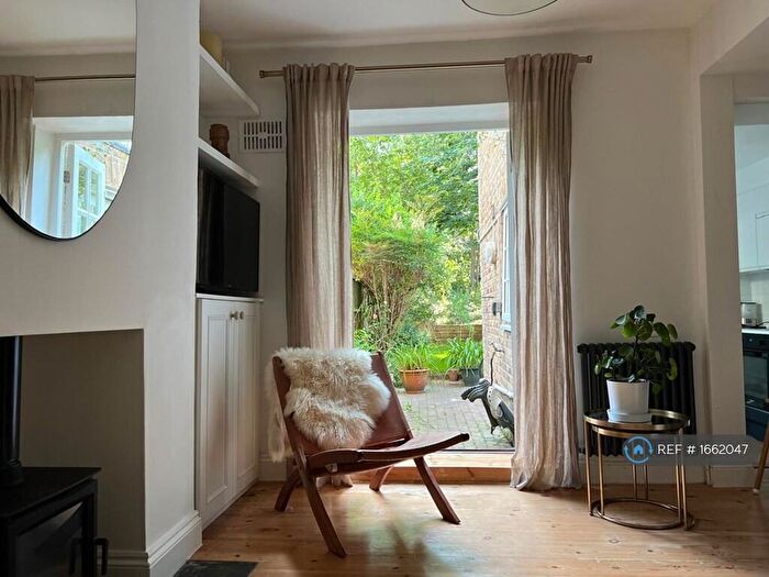 1 Bedroom Flat To Rent In Cadogan Terrace, London, E9