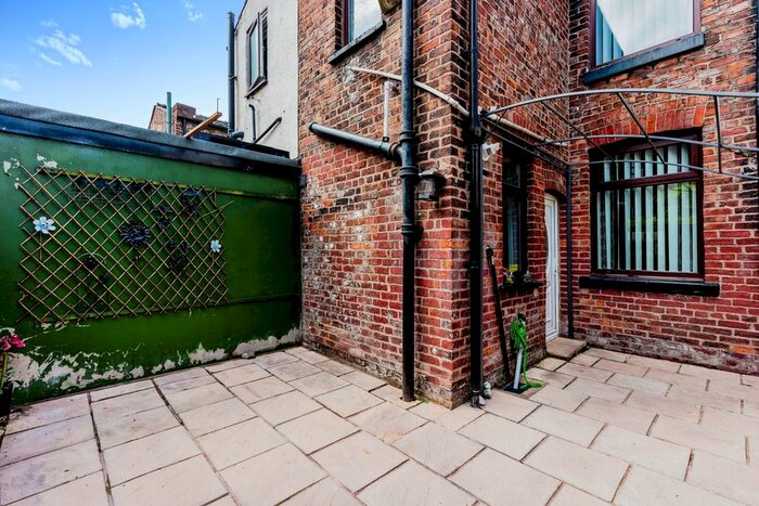 3 Bedroom Terraced House For Sale In Seymour Street, Denton, Manchester, Greater Manchester, M34
