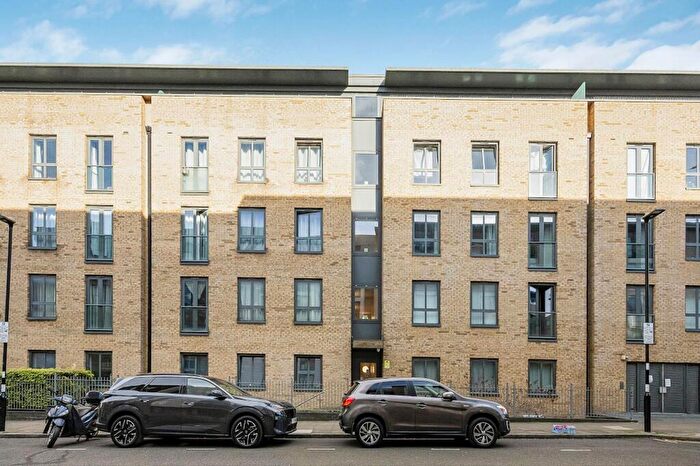 1 Bedroom Flat To Rent In Gifford Street, St. Williams Court, N1