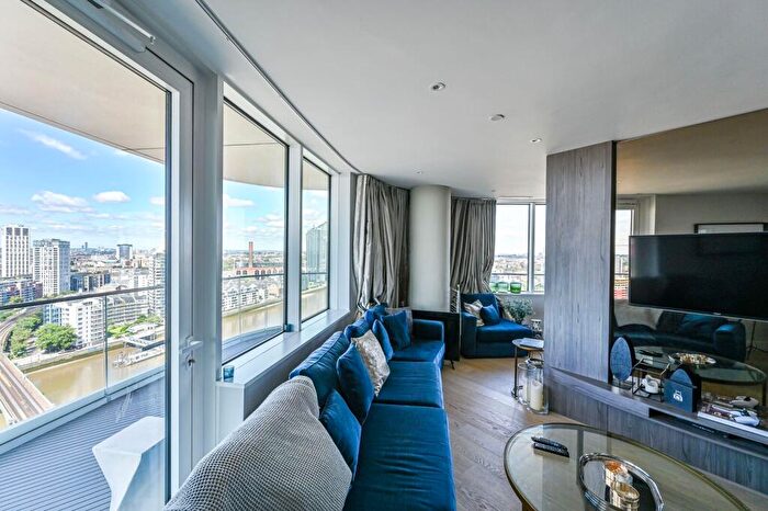 2 Bedroom Flat To Rent In Lombard Wharf, Lombard Road, Battersea Square, London, SW11