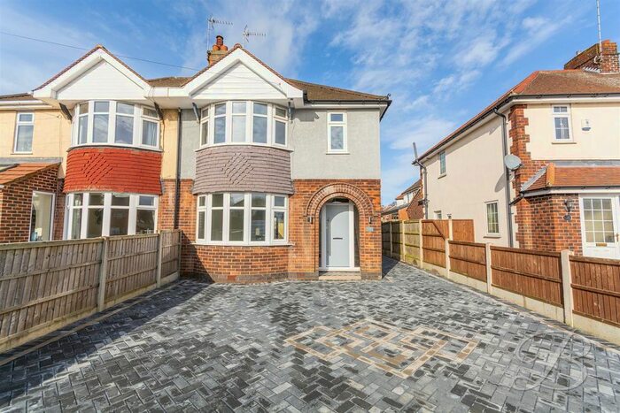 3 Bedroom Semi-Detached House To Rent In Sutton Road, Mansfield, NG18