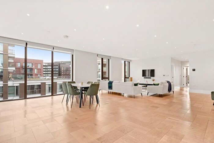 3 Bedroom Flat To Rent In Radley House, Palmer Road, SW11