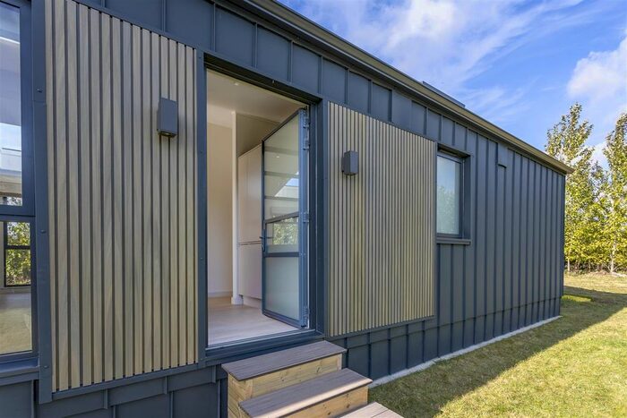 3 Bedroom Mobile/park Home For Sale In The Herriot, Wombleton, York, YO62