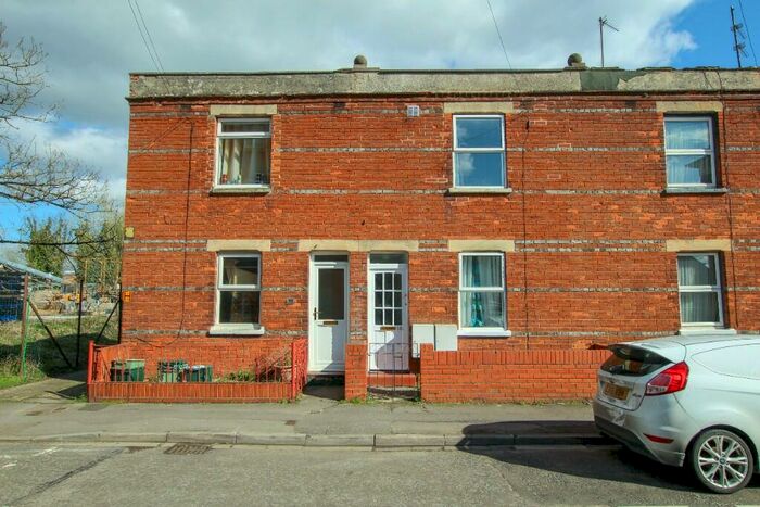 1 Bedroom Maisonette To Rent In Boundary Road, Newbury, Berkshire, RG14