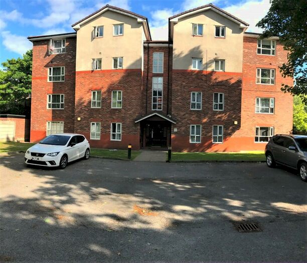 2 Bedroom Flat To Rent In Leicester Avenue, Salford, Greater Manchester, M7
