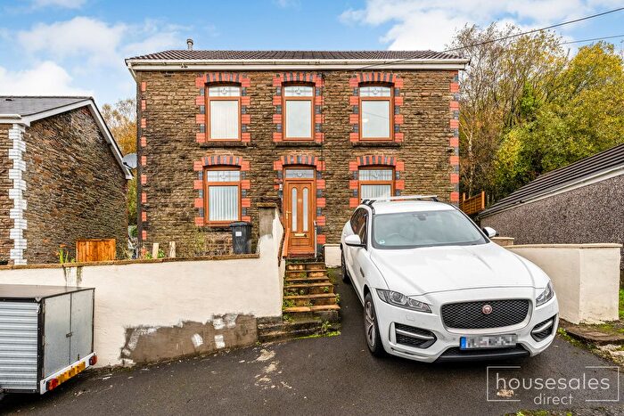 3 Bedroom Detached House For Sale In Derw Road Pontardawe, Swansea, SA8