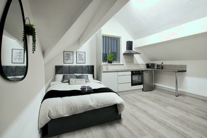 1 Bedroom Flat To Rent In Deane Church Lane, Bolton, Greater Manchester, BL3