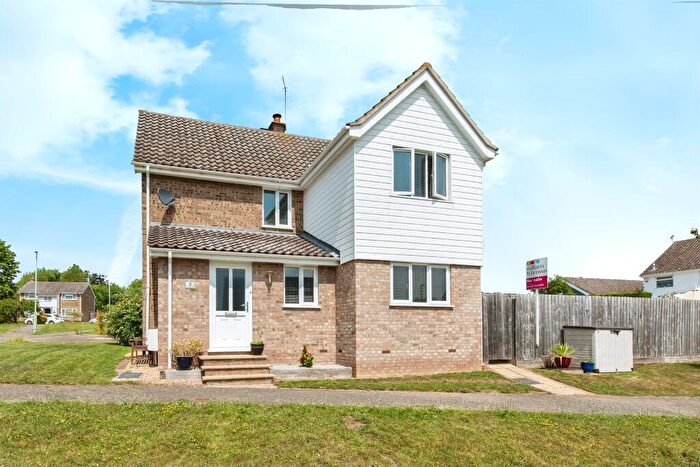 4 Bedroom Detached House For Sale In Lockington Walk, Stowmarket, IP14
