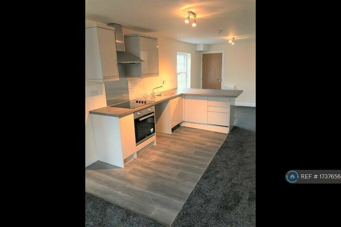 2 Bedroom Flat To Rent In Market Place, Mansfield, NG18