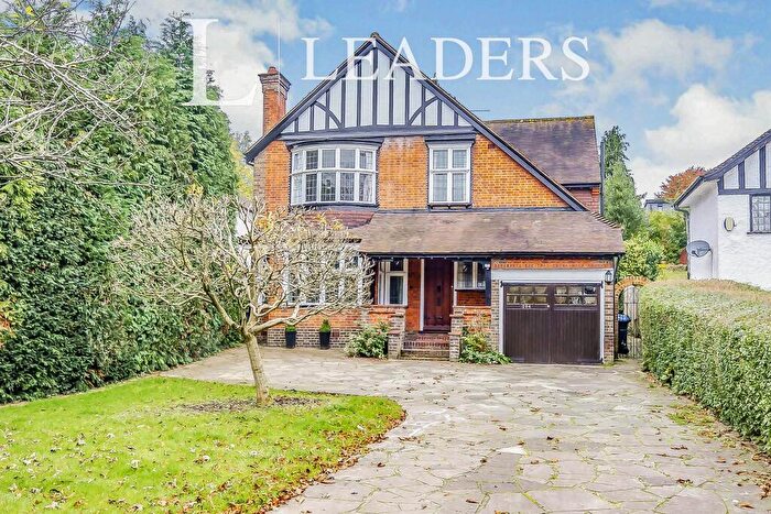 4 Bedroom Detached House To Rent In Brighton Road, CR8