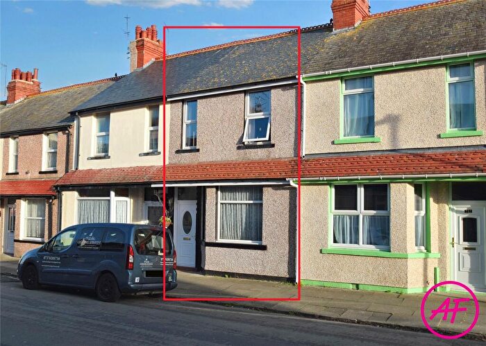 2 Bedroom Terraced House For Sale In Alexandra Road, West Shore, Llandudno, Conwy, LL30