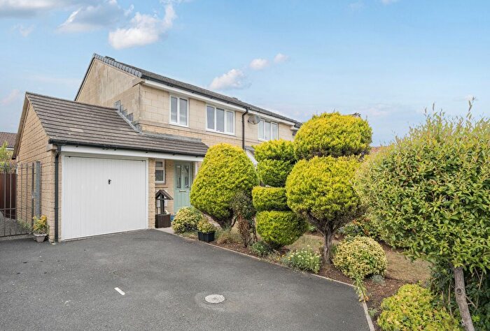 3 Bedroom End Of Terrace House For Sale In Spruce Way, Bath, Somerset, BA2