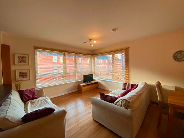 2 Bedroom Flat To Rent In Salamander Court, Leith, Edinburgh, EH6