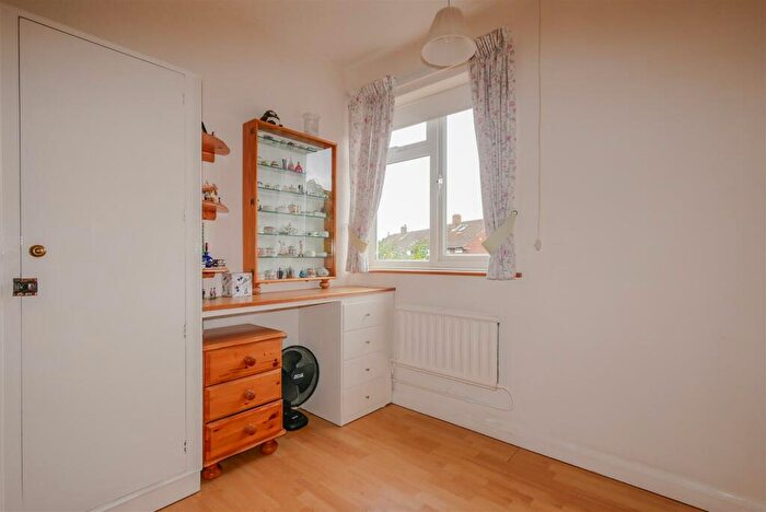 3 Bedroom Detached House For Sale In Brookmead Drive, Wallingford, OX10