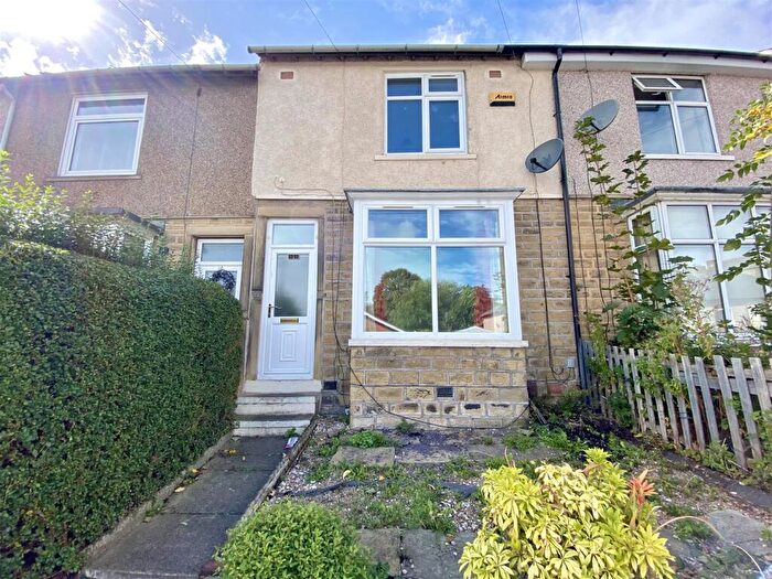 2 Bedroom Terraced House For Sale In Lawrence Road, Huddersfield, HD1