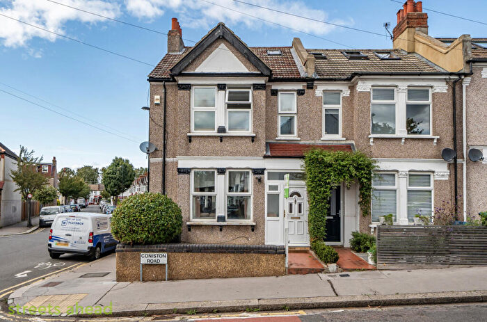 4 Bedroom End Of Terrace House For Sale In Coniston Road, Croydon, Surrey, CR0