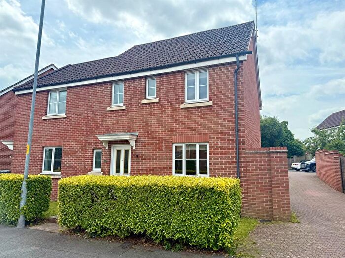 3 Bedroom End Of Terrace House For Sale In Bullingham Lane, Hereford, HR2