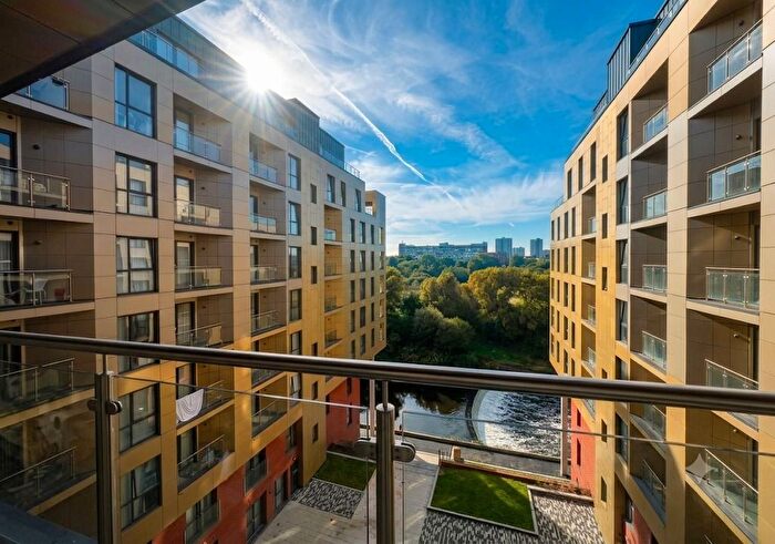 2 Bedroom Flat To Rent In Adelphi St, Salford, M3
