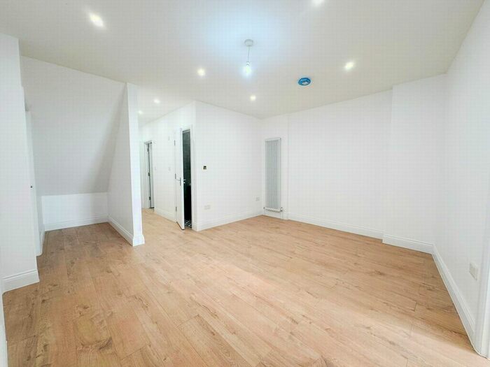 5 Bedroom Flat To Rent In Millers Terrace, Dalston, E8