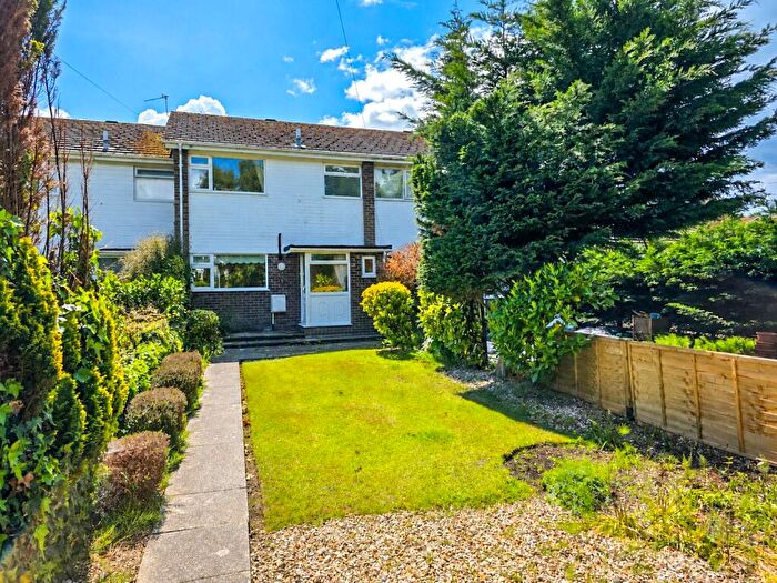 3 Bedroom Terraced House For Sale In Seaton Close, Highcliffe, Christchurch, Dorset, BH23