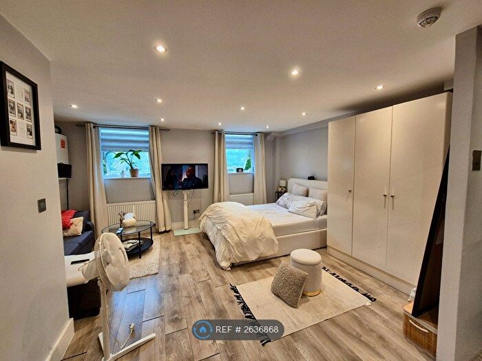 Studio To Rent In Fore Street, London, N9