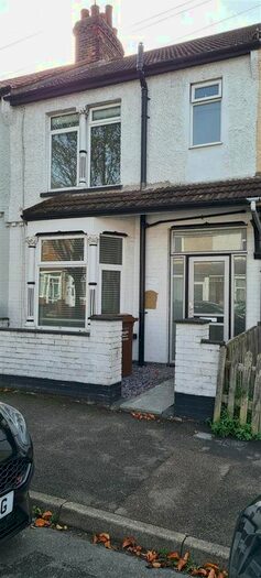 3 Bedroom Property To Rent In St. Johns Road, Gillingham, ME7