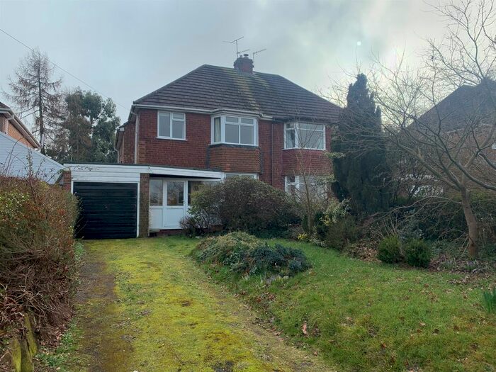 3 Bedroom Semi-Detached House For Sale In Bowling Green Lane, Albrighton, Wolverhampton, WV7