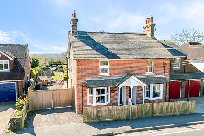 3 Bedroom Semi-Detached House For Sale In Battle Road, Punnetts Town, TN21