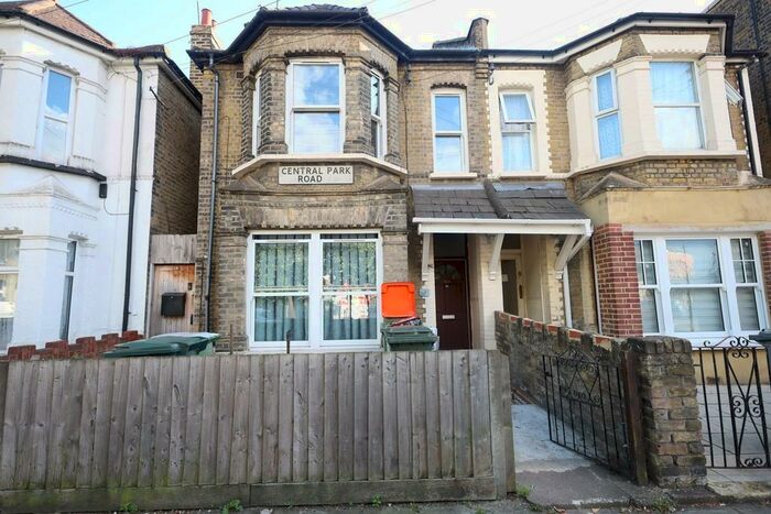 2 Bedroom Ground Flat To Rent In Central Park Road, London, E6