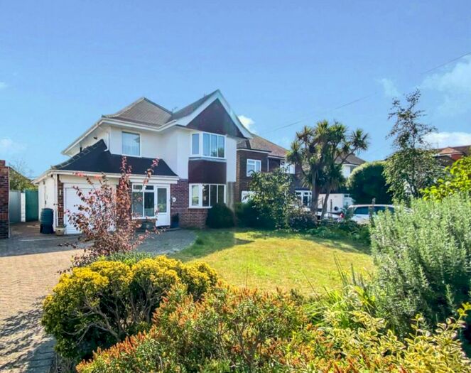 3 Bedroom Apartment To Rent In Forest Road, Worthing, West Sussex, BN14