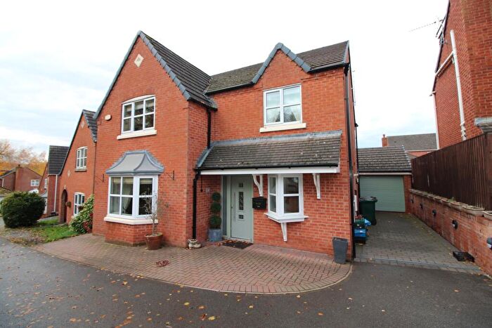 4 Bedroom Detached House To Rent In Oak Close, Swadlincote, Castle Gresley, DE11