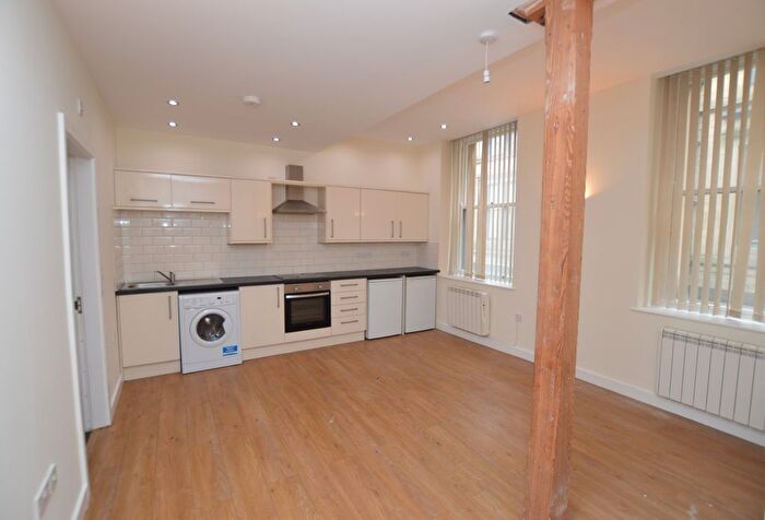 1 Bedroom Flat To Rent In Upper Millergate, Bradford, BD1