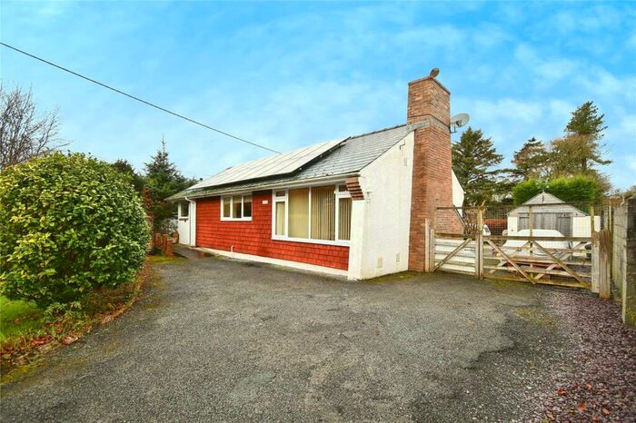 3 Bedroom Bungalow For Sale In Dinas Cross, Newport, Pembrokeshire, SA42