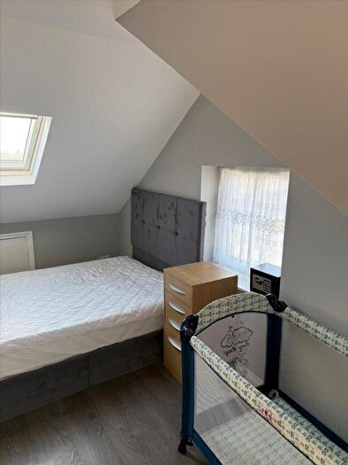 1 Bedroom Apartment To Rent In Billet Road, First Floor, London, E17