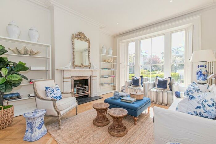 7 Bedroom Semi-Detached House To Rent In Park Town, Oxford, OX2