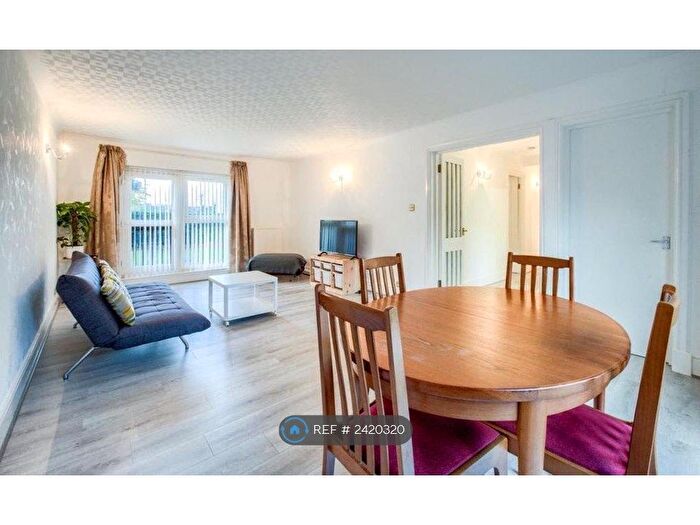 2 Bedroom Flat To Rent In Copper Beeches, Solihull, B91