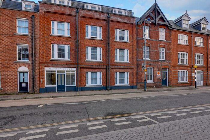 2 Bedroom Apartment To Rent In Station Road West, Canterbury, CT2