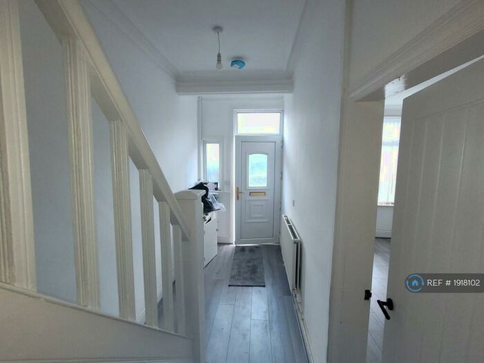 3 Bedroom Terraced House To Rent In Acanthus Road, Liverpool, L13