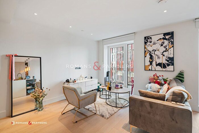 1 Bedroom Flat To Rent In Parkside Apartments, White City, W12