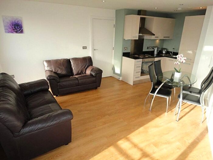 2 Bedroom Flat To Rent In Nile Terrace, Peckham, London, SE15