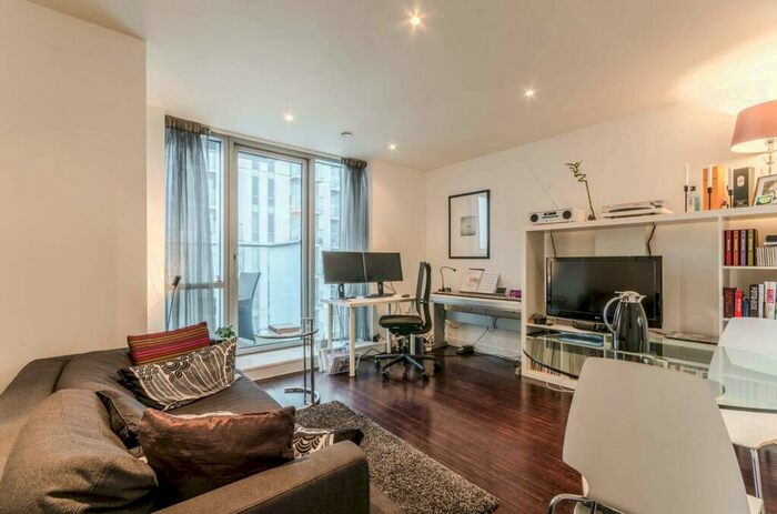 1 Bedroom Flat To Rent In Pan Peninsula, Canary Wharf, London, E14
