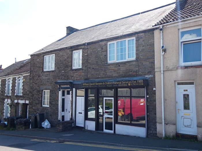 4 Bedroom Flat To Rent In Old Road, Skewen, Neath ., SA10