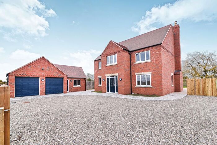 4 Bedroom Property To Rent In Evesham Road, Worcester, WR7