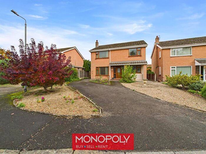 3 Bedroom Detached House For Sale In Ffordd Plas Newydd Ruthin, LL15