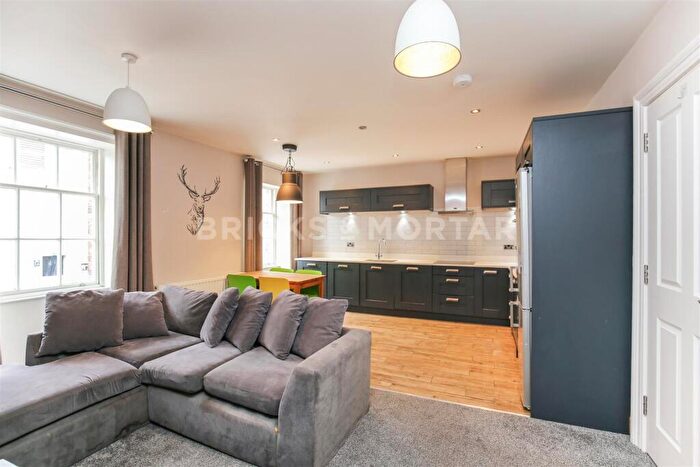 5 Bedroom Apartment To Rent In (£pppw) St. James Street, City Centre, Newcastle Upon Tyne, NE1