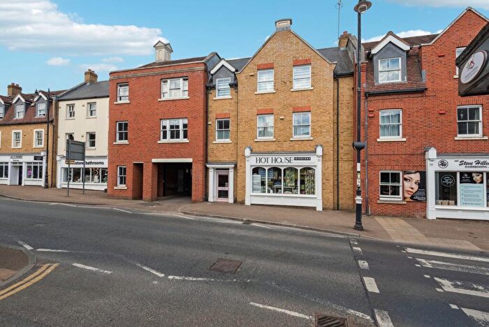 2 Bedroom Flat For Sale In Bedford Street, Ampthill, MK45