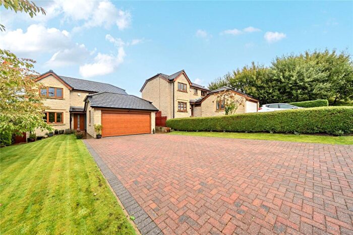 4 Bedroom Detached House For Sale In Oakeneaves Avenue, Rawtenstall, Rossendale, BB4