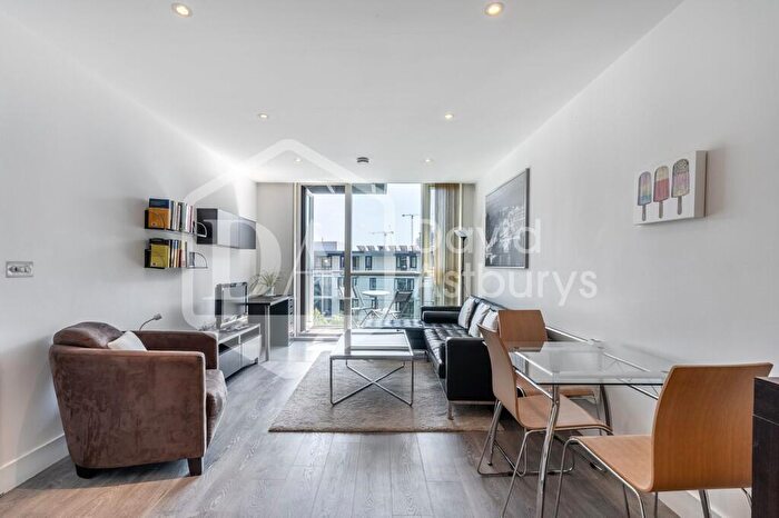 2 Bedroom Apartment To Rent In Hooper Street, Aldgate, London, E1