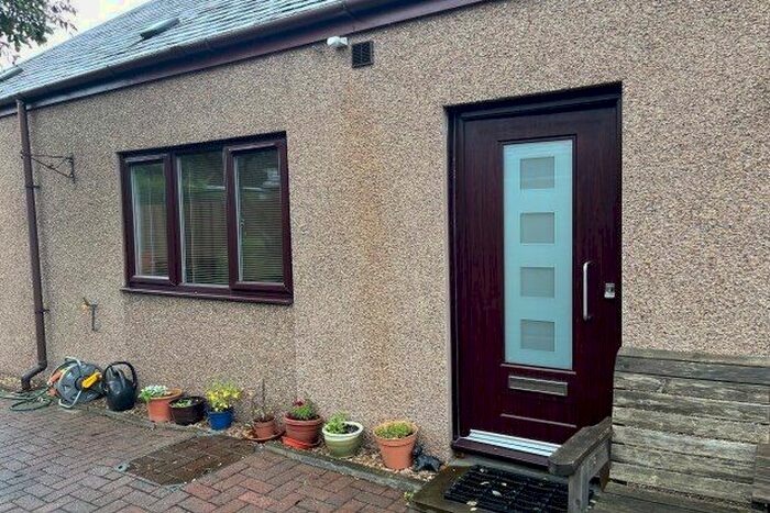 2 Bedroom Flat To Rent In Causewayhead Road, Stirling, FK9